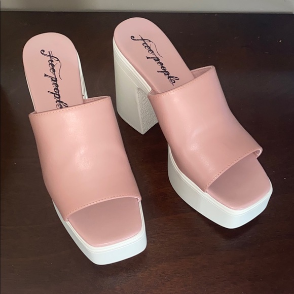 Free People Shoes - NIB Free People Zoe Platform Slide Sandal